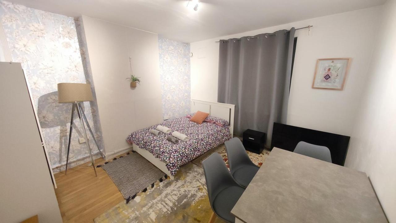 Central London Spacious Flat With 2 To 3 Bedrooms Exterior photo